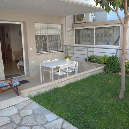 Δεσποινα Apartment Néa Péramos Exterior foto