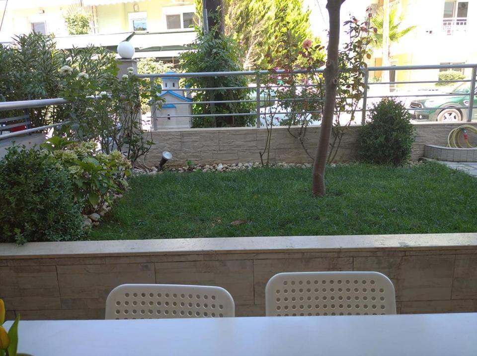 Δεσποινα Apartment Néa Péramos Exterior foto